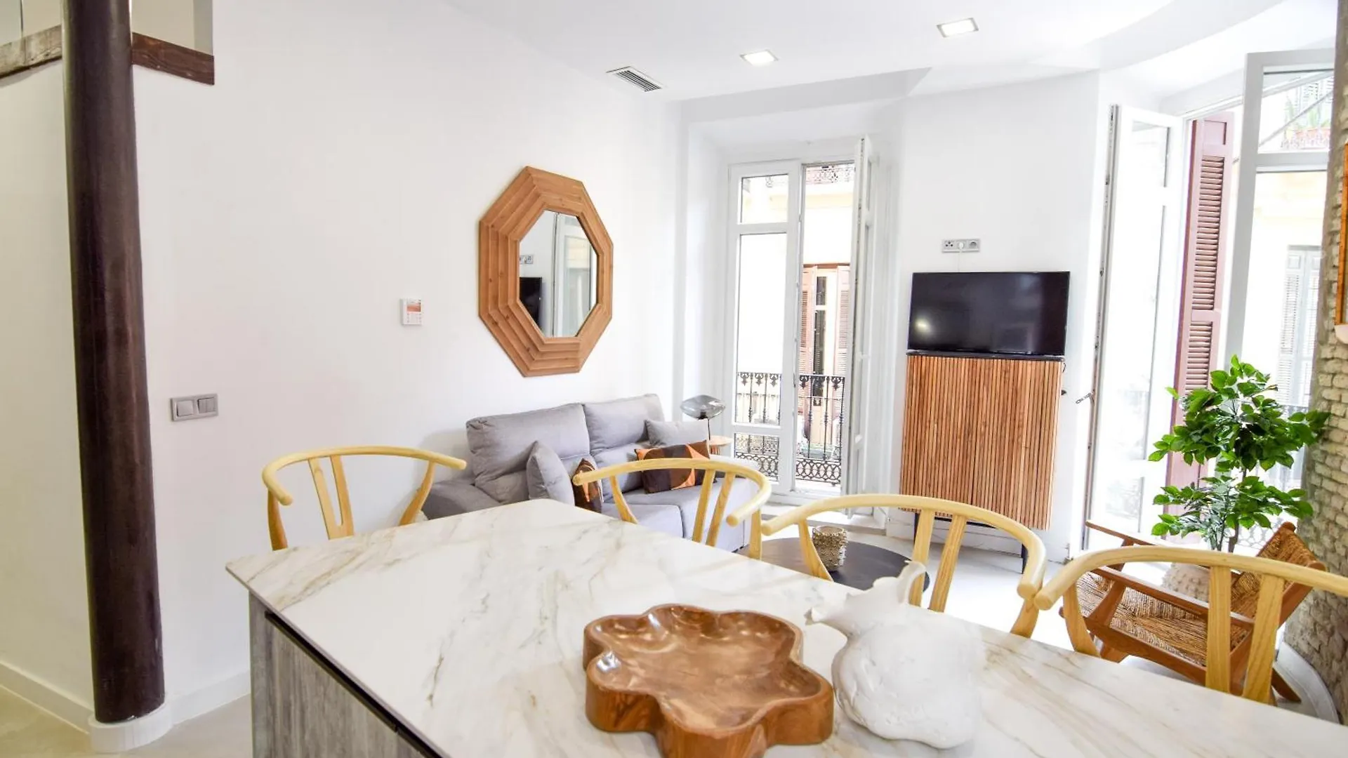 Letplanet Juan De Padilla Apartment Malaga 0*,